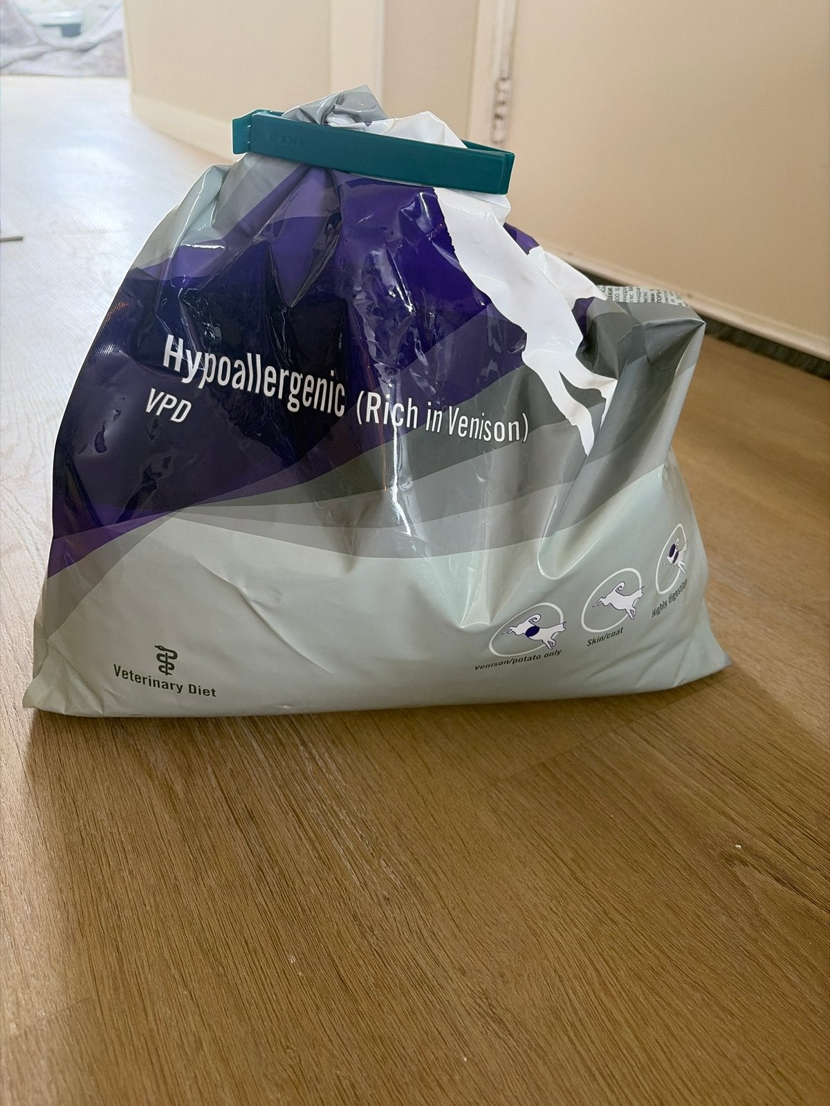 Hondenbrokken van Trovet Hypoallergeen Venison (geopend), Dieren en Toebehoren, Ophalen, Hond