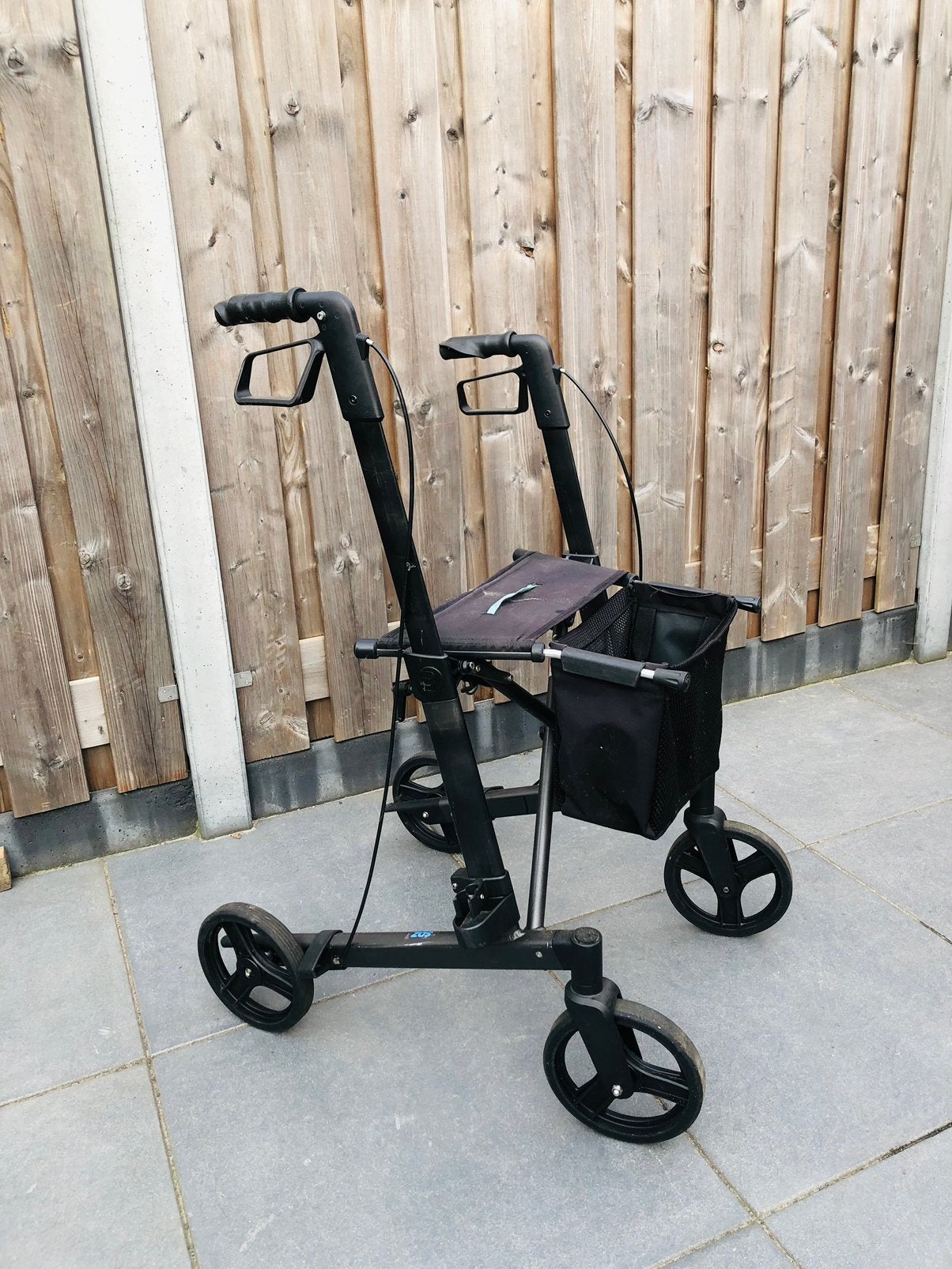 Diverse inklapbare lichte rollator lichtgewicht, Diversen, Rollators, Gebruikt, Lichtgewicht, Opvouwbaar, Ophalen of Verzenden