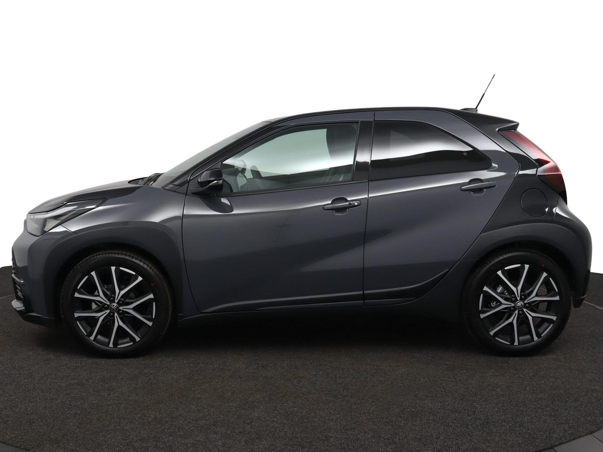 Toyota Aygo X Hybrid 115 GR Sport | Nieuwe auto |, Stof, Euro 6, 4 stoelen, 116 pk