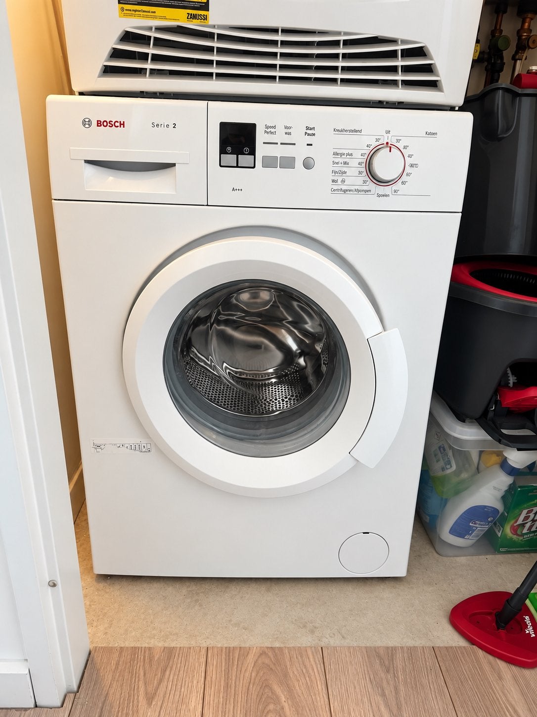 Bosch Wasmachine, Ophalen, Zo goed als nieuw, 85 tot 90 cm, 1200 tot 1600 toeren