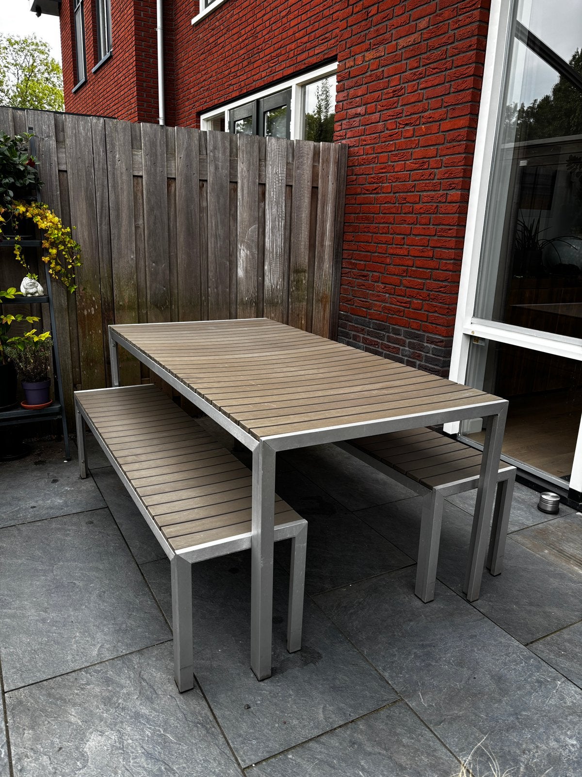 Tuinset Beliani Nardo tafel met 2 losse banken bruin - grijs, Tuin en Terras, Ophalen, Gebruikt, Rechthoekig, Aluminium