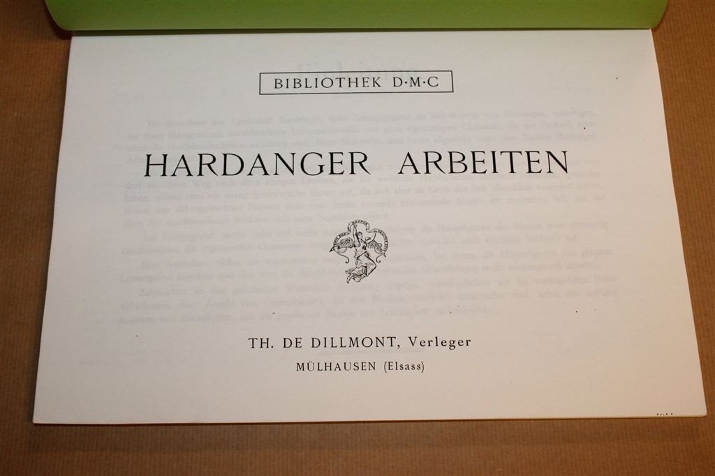 Hardanger Arbeiten — DMC Reprint, 36 Patronen uit 1910, Ophalen of Verzenden, Gelezen, Borduren en Naaien