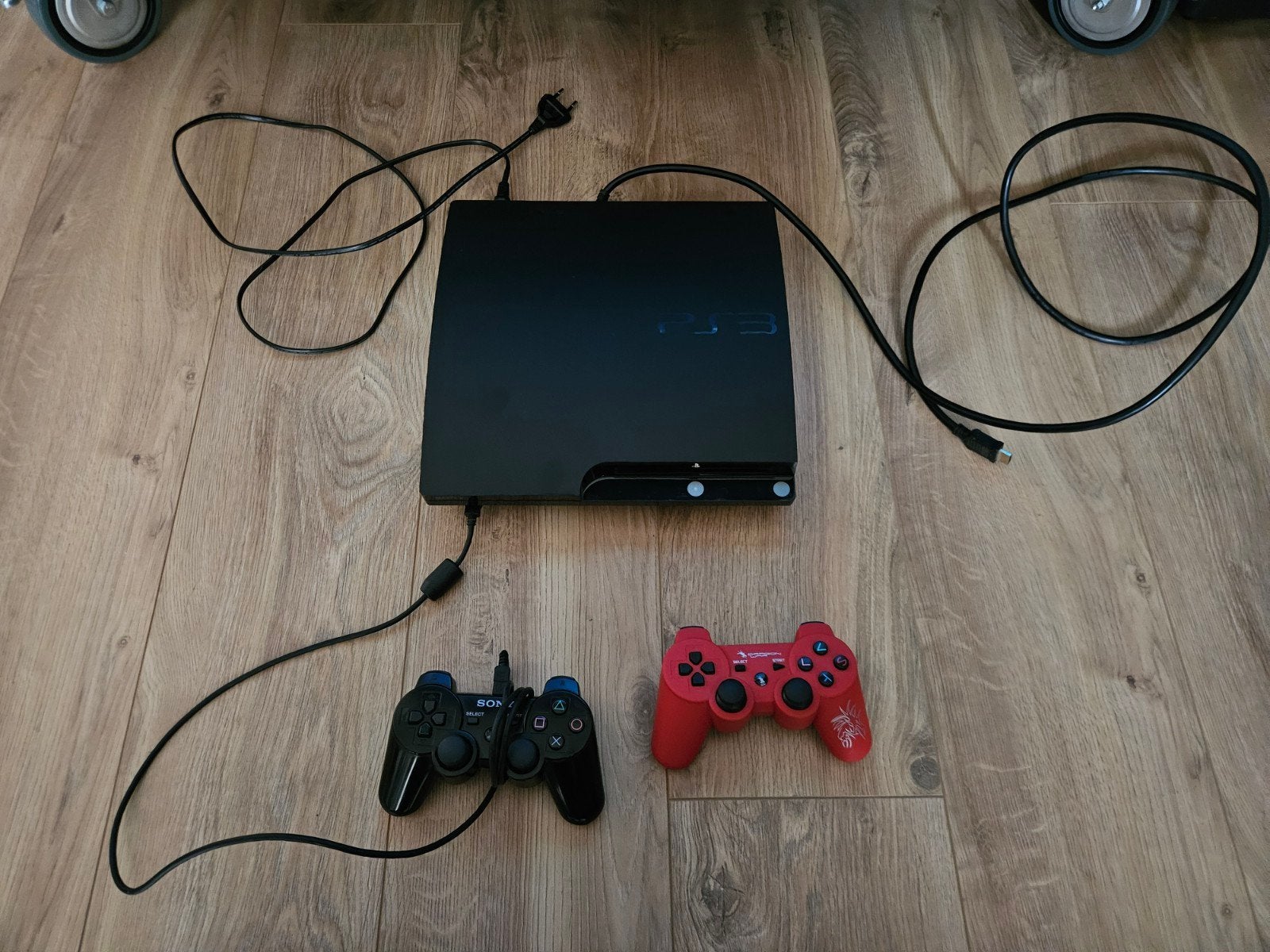 PS3 met 2 controllers, Spelcomputers en Games, Ophalen, Met 2 controllers, Zo goed als nieuw, 500 GB