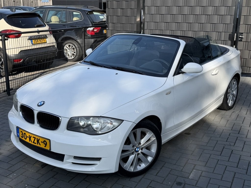 Bmw 1-serie Cabrio 118i Executive | WIT| AIRCO| CRUISE| PDC|, Auto's, 1-Serie, Stof, Cabriolet, 4 stoelen