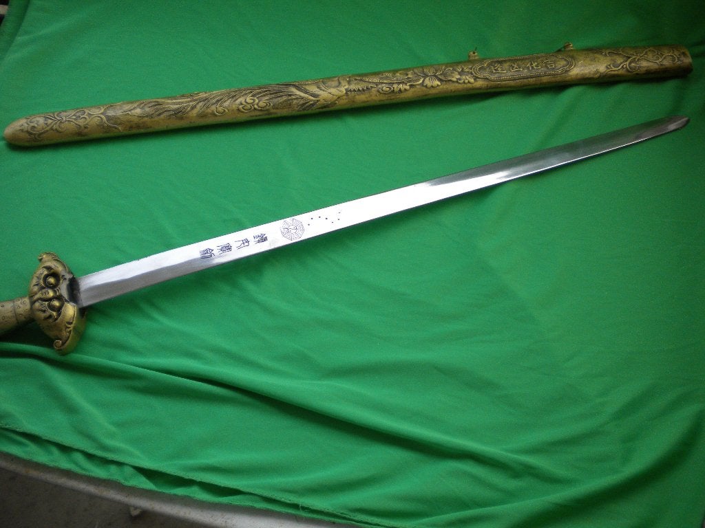 Te 2 koop zwaarden., Ophalen, Gebruikt