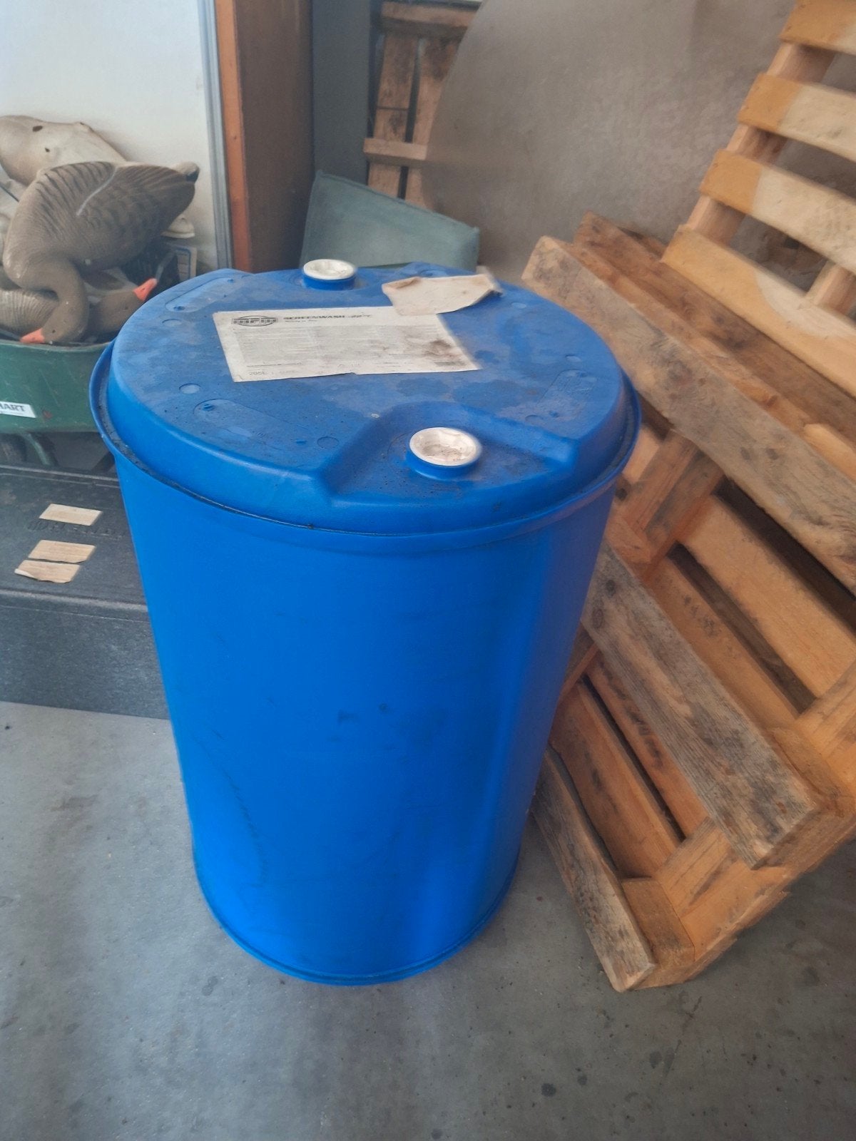 Blauwe kunststof vaten - 200 liter, Ophalen, Gebruikt, 40 tot 60 cm, Overige typen