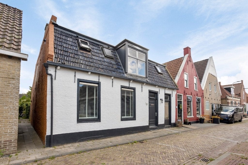 Huis te koop Minnertsga, Huizen en Kamers, Huizen te koop, 200 tot 500 m², 8 kamers, Verkoop zonder makelaar, Friesland