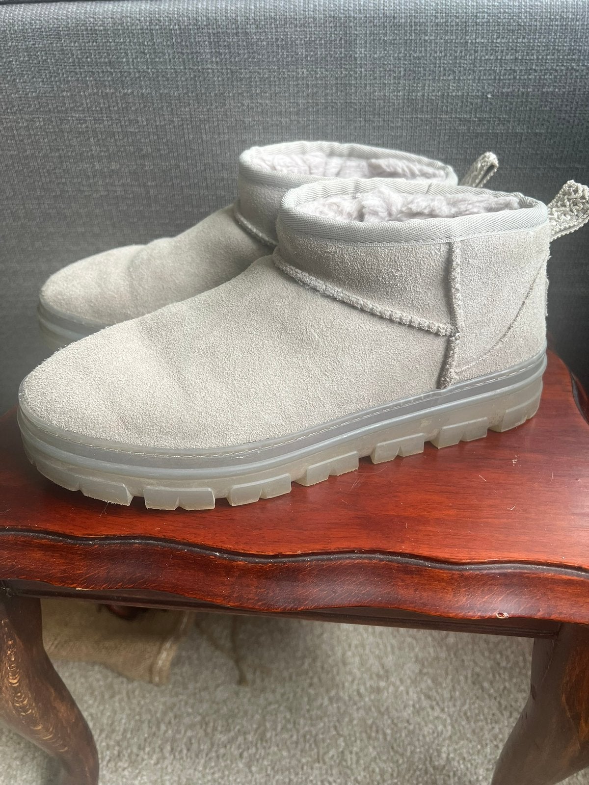 UGG maat 39, Ophalen of Verzenden, Zo goed als nieuw, Grijs