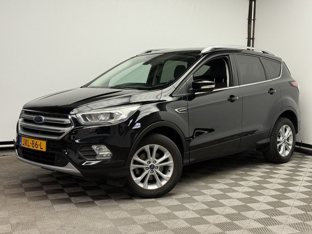 Ford Kuga 1.5 EcoBoost Titanium Navi PDC LM17" (bj 2018), 4 cilinders, Automatische klimaatregeling, Leder en Stof, Zwart
