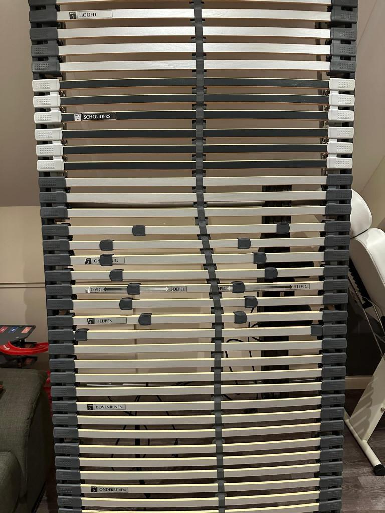 Elektrisch verstelbare lattenbodem (90x200) Bossflex 640, Huis en Inrichting, Slaapkamer | Matrassen en Bedbodems, 90 cm, Eenpersoons