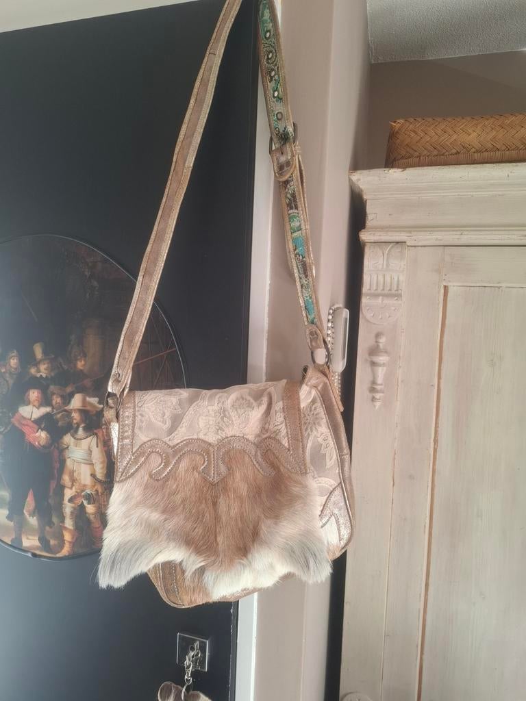 Goudkleurige schoudertas met bont en print, Ophalen of Verzenden