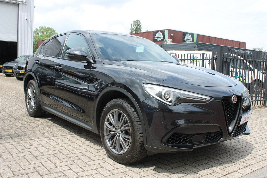 Alfa Romeo Stelvio 2.0 T AWD Q4 Leer Navi Blindspot Memory L, Auto's, Alfa Romeo, Automaat, Zwart, 4 cilinders, Automatische klimaatregeling