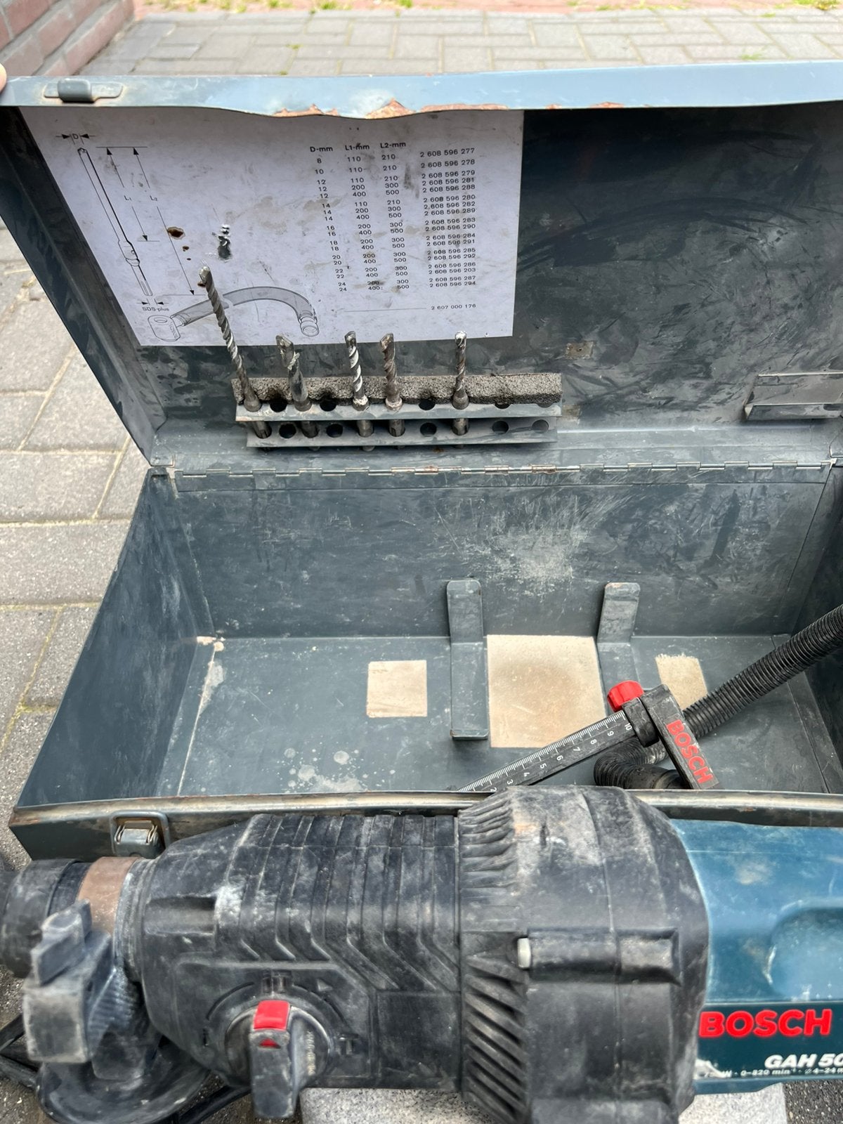 Bosch boorhamer met stofafzuiging, Doe-het-zelf en Verbouw, Gereedschap | Boormachines, Ophalen, Gebruikt, 400 tot 600 watt, Kolomboormachine