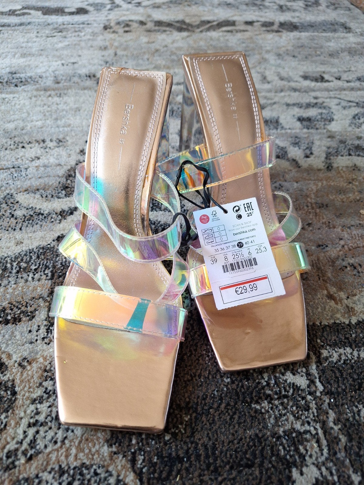 Bershka Sandalen met Holografische Bandjes - Maat 39, Kleding | Dames, Overige kleuren, Nieuw, Sandalen of Muiltjes, Bershka