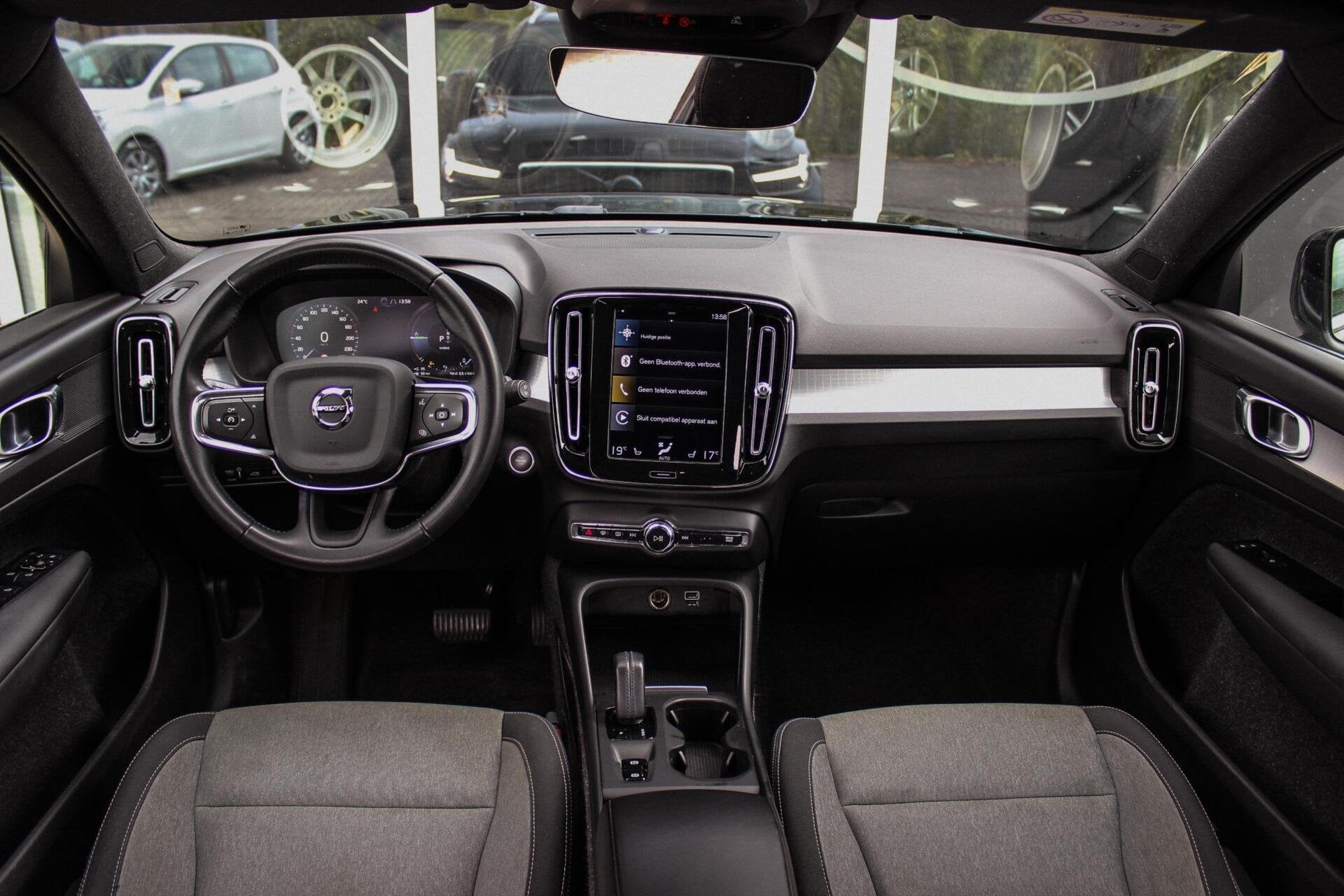Volvo XC40 1.5 T5 Recharge Business Pro | 1e eigenaar | NL a, Stof, Zwart, Bedrijf, Hybride Elektrisch/Benzine