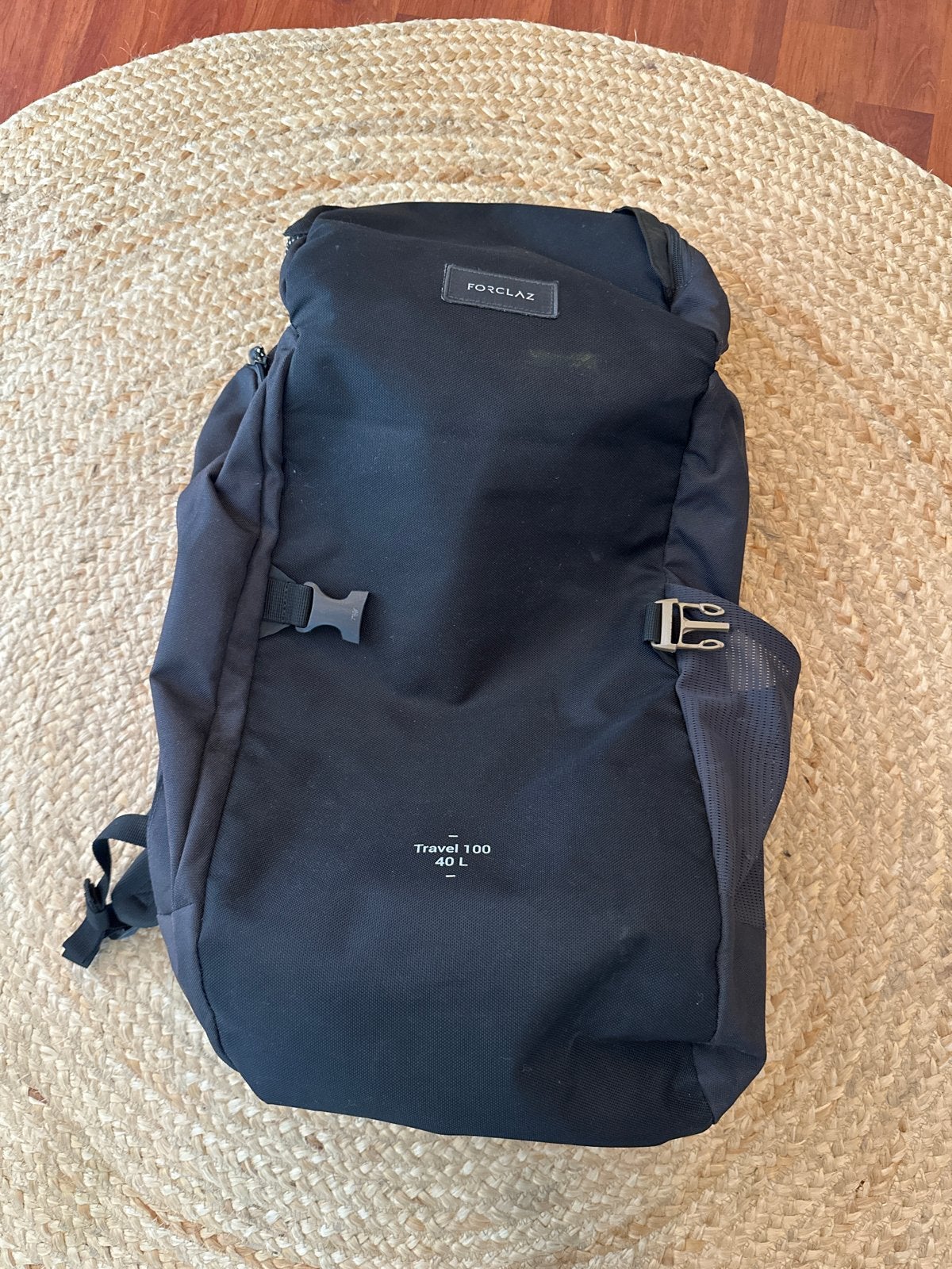 Forclaz Travel 100 40L rugzak - Zwart, Gebruikt, 25 tot 40 cm, Ophalen of Verzenden, Trekking