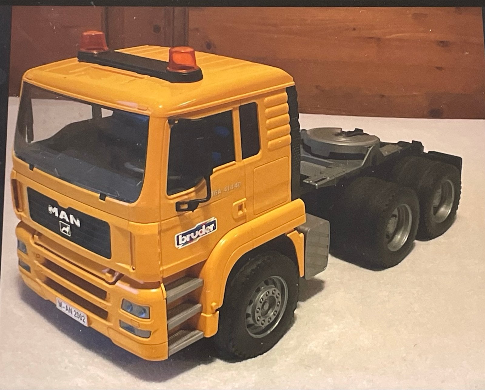 Bruder MAN Vrachtwagen met Oplegger - Geel, Ophalen of Verzenden, Gebruikt