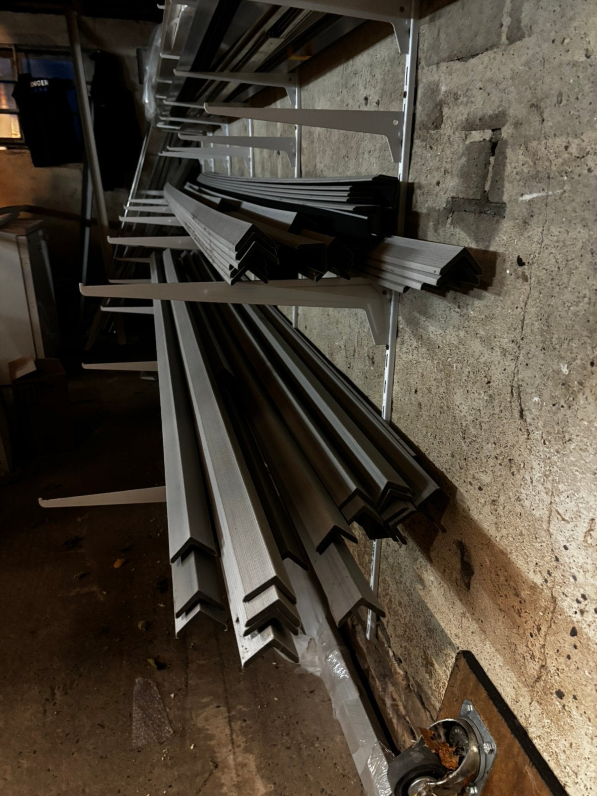 Afwerkprofielen (eindprofielen) composiet, Ophalen, Zo goed als nieuw, 250 cm of meer, Palen