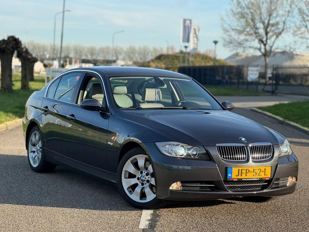 Hele nette BMW 3-Serie 3.0 XI 330 AUT 2006 Grijs, Auto's, BMW, Automaat, 1800 kg, 258 pk, 2996 cc