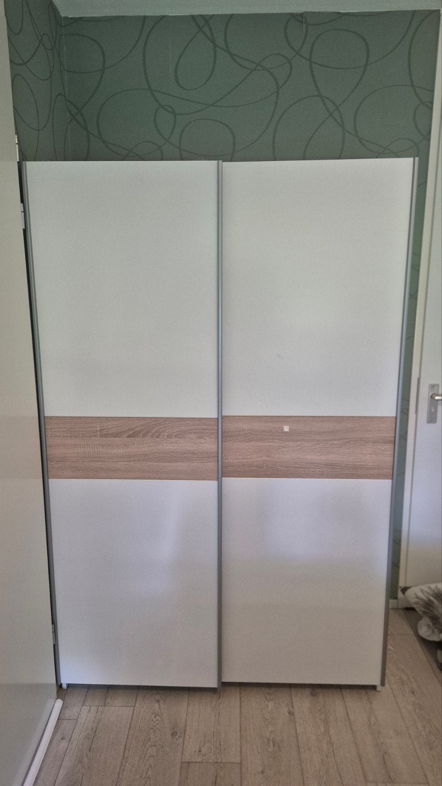 2-deurs kledingkast 126x198x58cm stevig!, Ophalen, Met deur(en), Gebruikt, 100 tot 150 cm