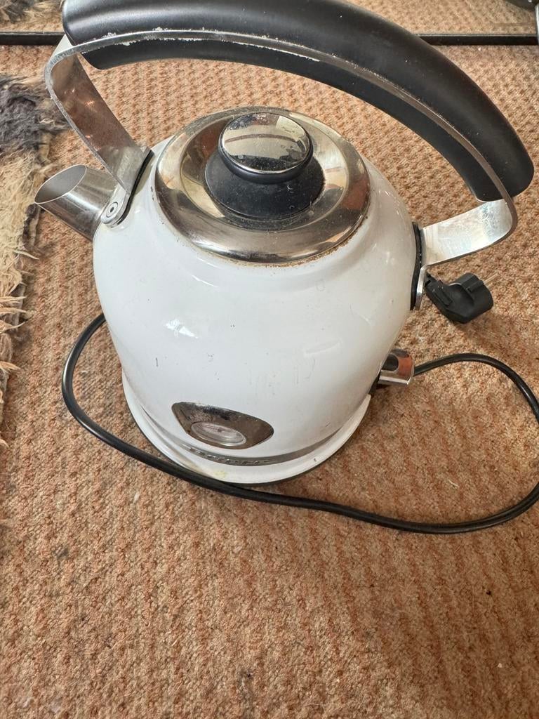 Vintage waterkoker, Witgoed en Apparatuur, Waterkokers, 1 tot 2 liter, Ophalen of Verzenden, Gebruikt, Rvs