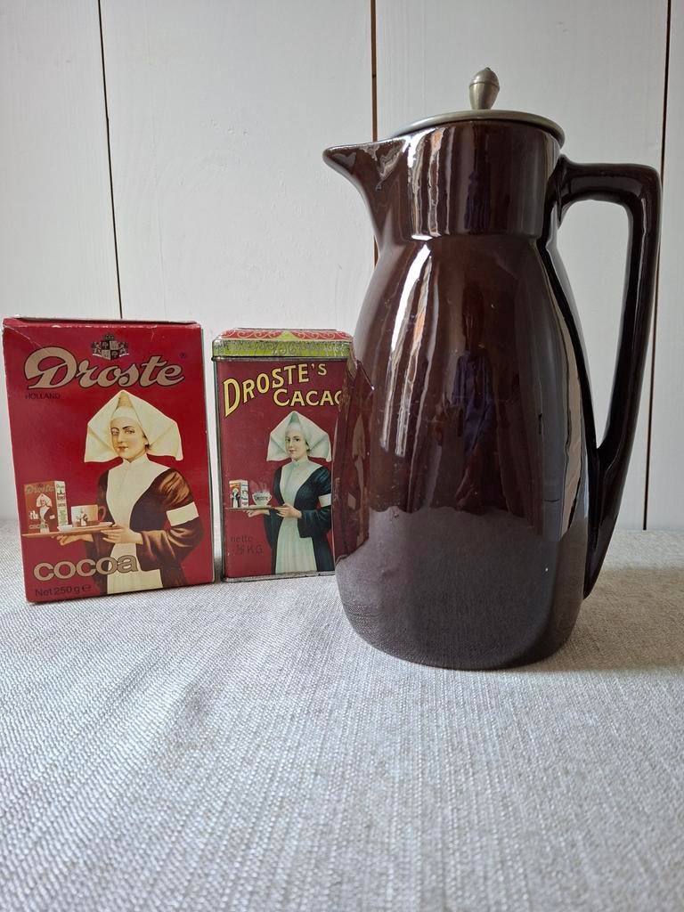 Bruine chocoladekan met metalen deksel, Antiek en Kunst, Antiek | Keramiek en Aardewerk, Ophalen of Verzenden