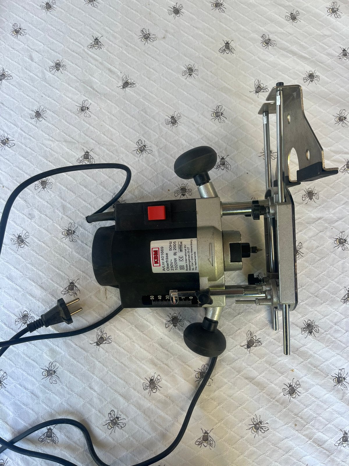 KBM Bovenfrees 1020W (Art.nr. 401669) – Bijna ongebruikt!, Doe-het-zelf en Verbouw, Gereedschap | Freesmachines, Ophalen, Zo goed als nieuw