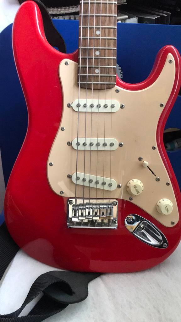 Gitarist aangeboden, Contacten en Berichten, Muziek maken en Bandleden