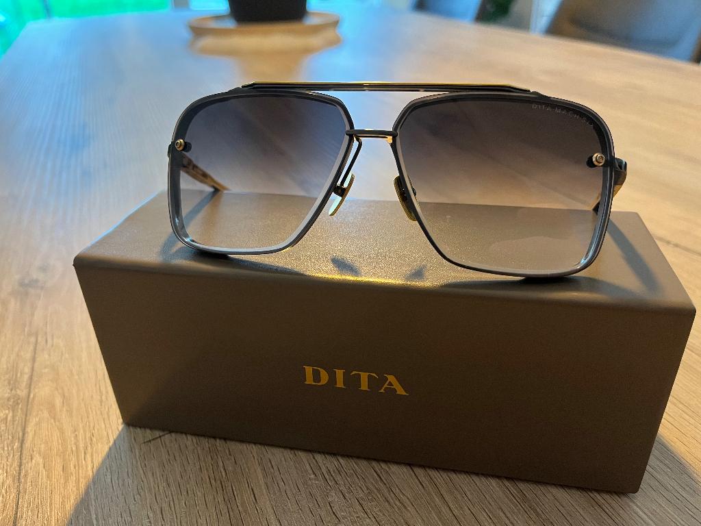 Dita mach six, Sieraden, Tassen en Uiterlijk, Zonnebrillen en Brillen | Heren, Overige merken, Zonnebril, Overige kleuren, Ophalen of Verzenden