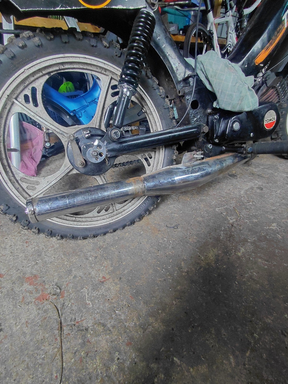 snelle tomos uitlaat, Ophalen, 16 tot 18 inch