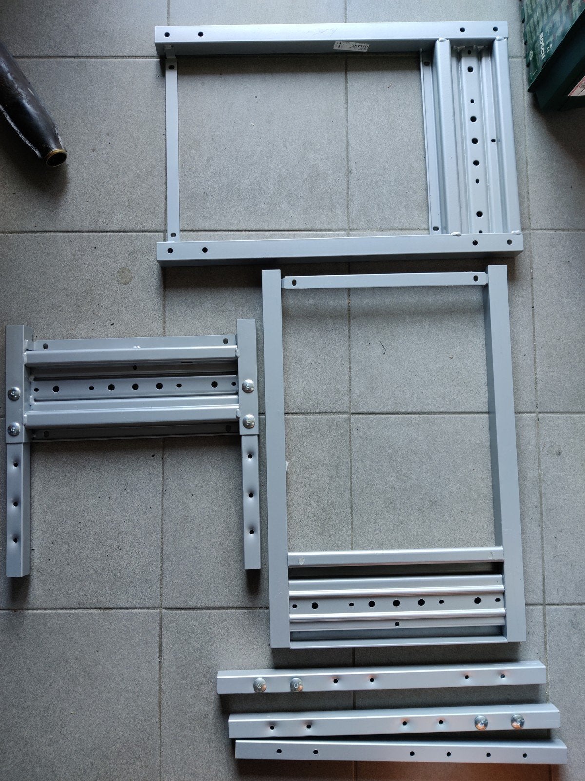 Ikea Galant beugels en onderdelen voor bureau, Ophalen, Gebruikt