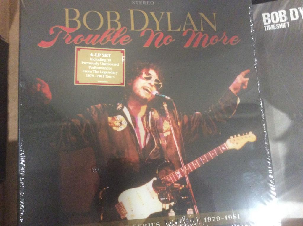 4 lp met 2 cd box set bob dylan no more trouble geseald, Ophalen of Verzenden, Zo goed als nieuw, 12 inch, Poprock