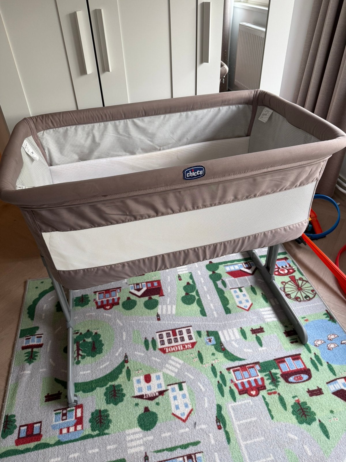 Co sleeper beige/taupe, Ophalen, Zo goed als nieuw, Wieg