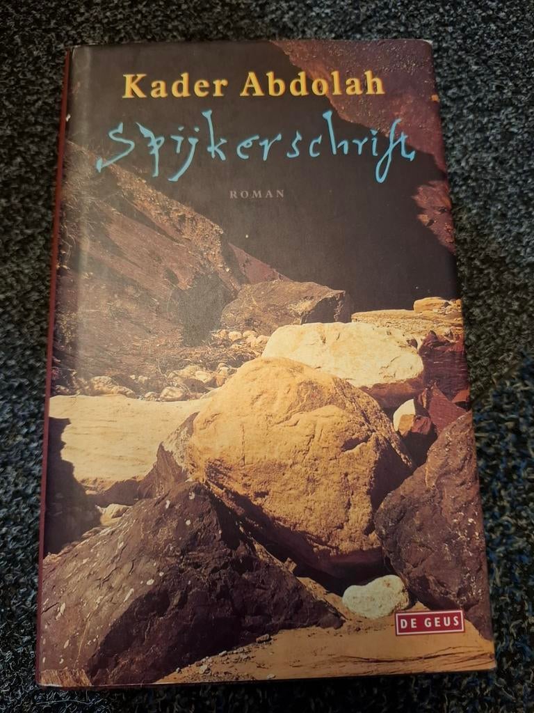 Kader Abdolah - Spijkerschrift, Ophalen of Verzenden, Zo goed als nieuw, Kader Abdolah