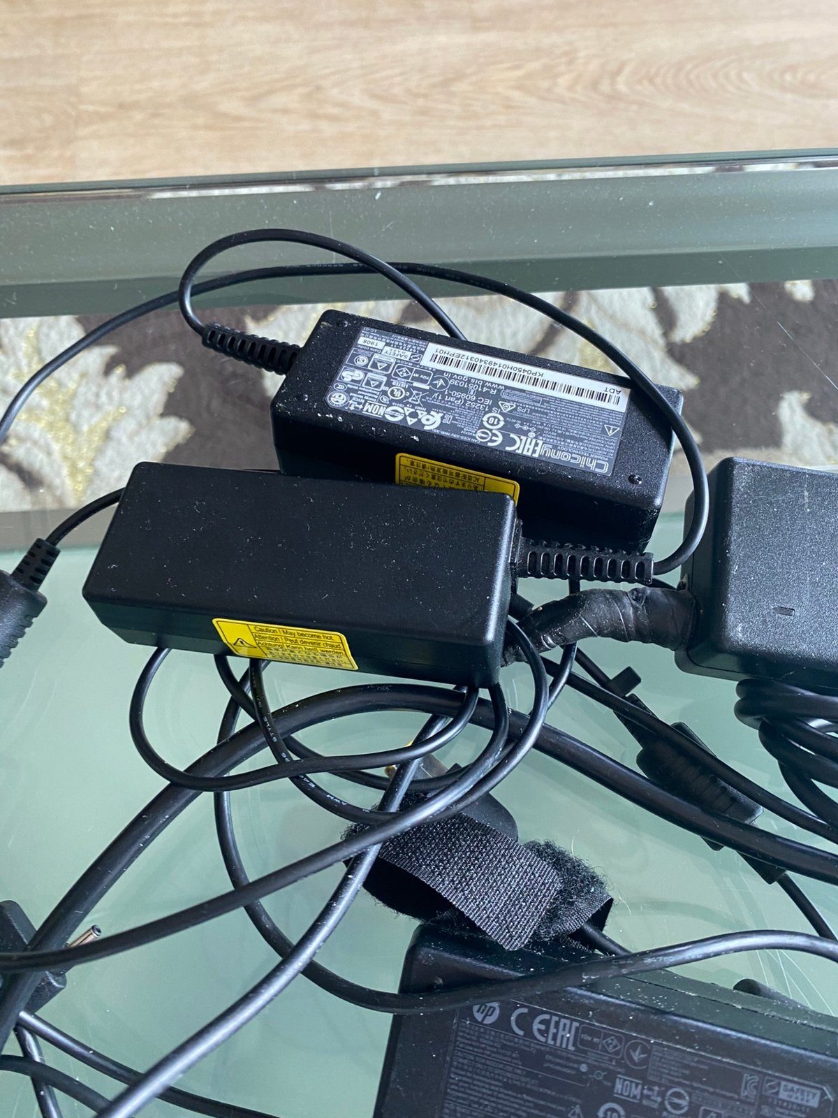 Partij laptop laders 50 stuks (acer)(dell)(hp)(lenovo), Ophalen, Zo goed als nieuw