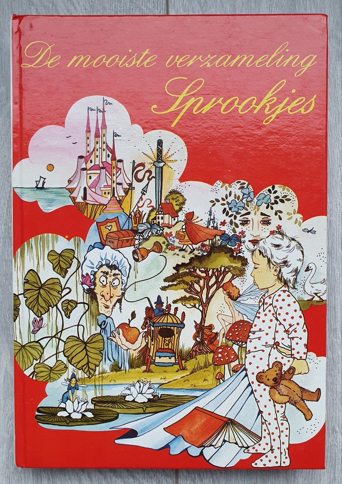 De mooiste verzameling sprookjes boek met illustraties, Ophalen of Verzenden, Zo goed als nieuw
