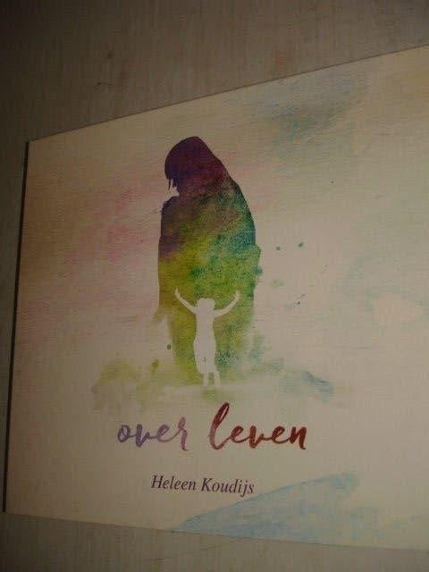 Heleen Koudijs- Over leven- (NIEUW), Verzenden, Nieuw in verpakking, Pop