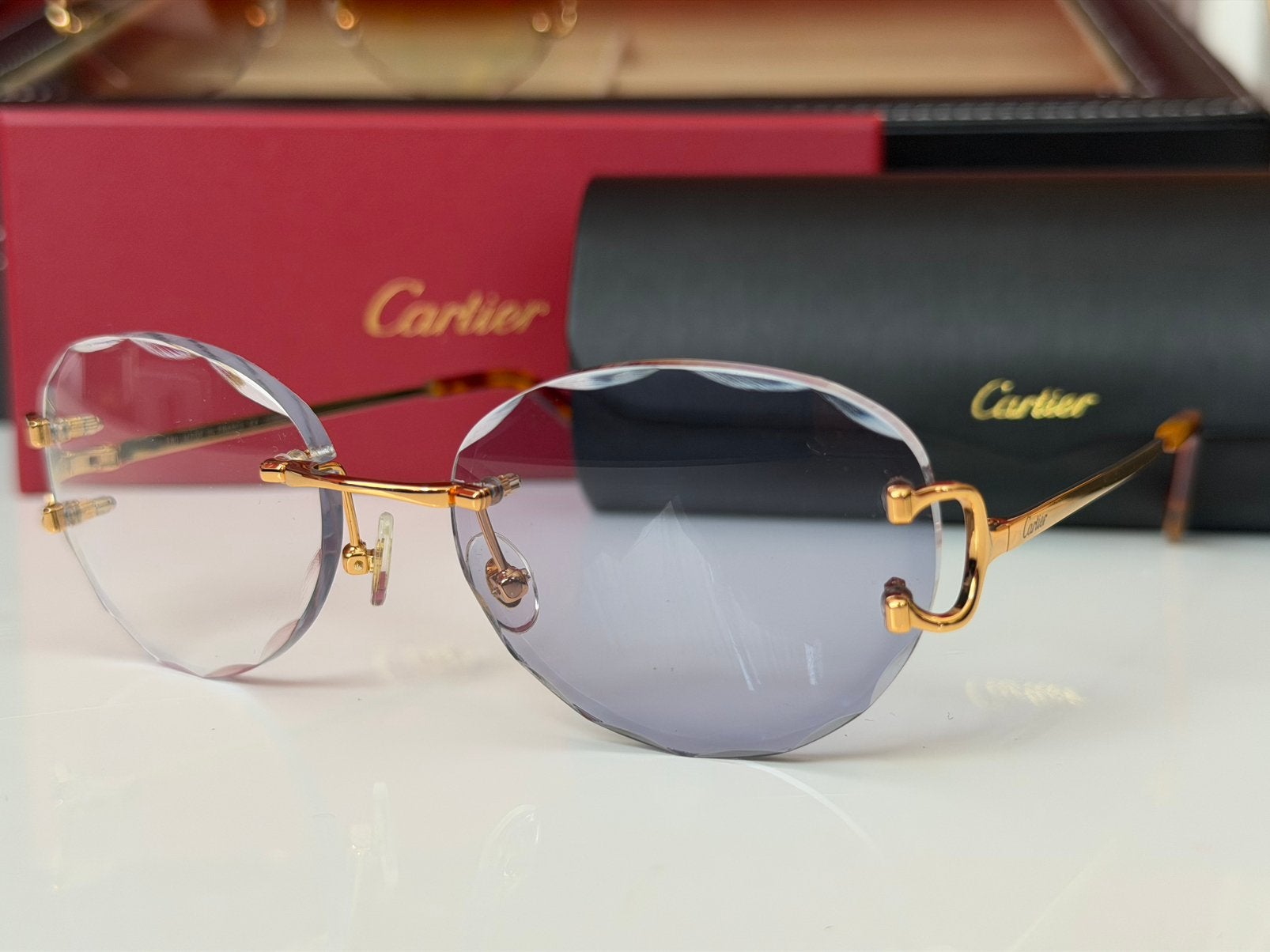 Cartier Piccadilly Diamond Cut Blue Meekleurende glazen, Overige merken, Blauw, Ophalen of Verzenden, Zo goed als nieuw
