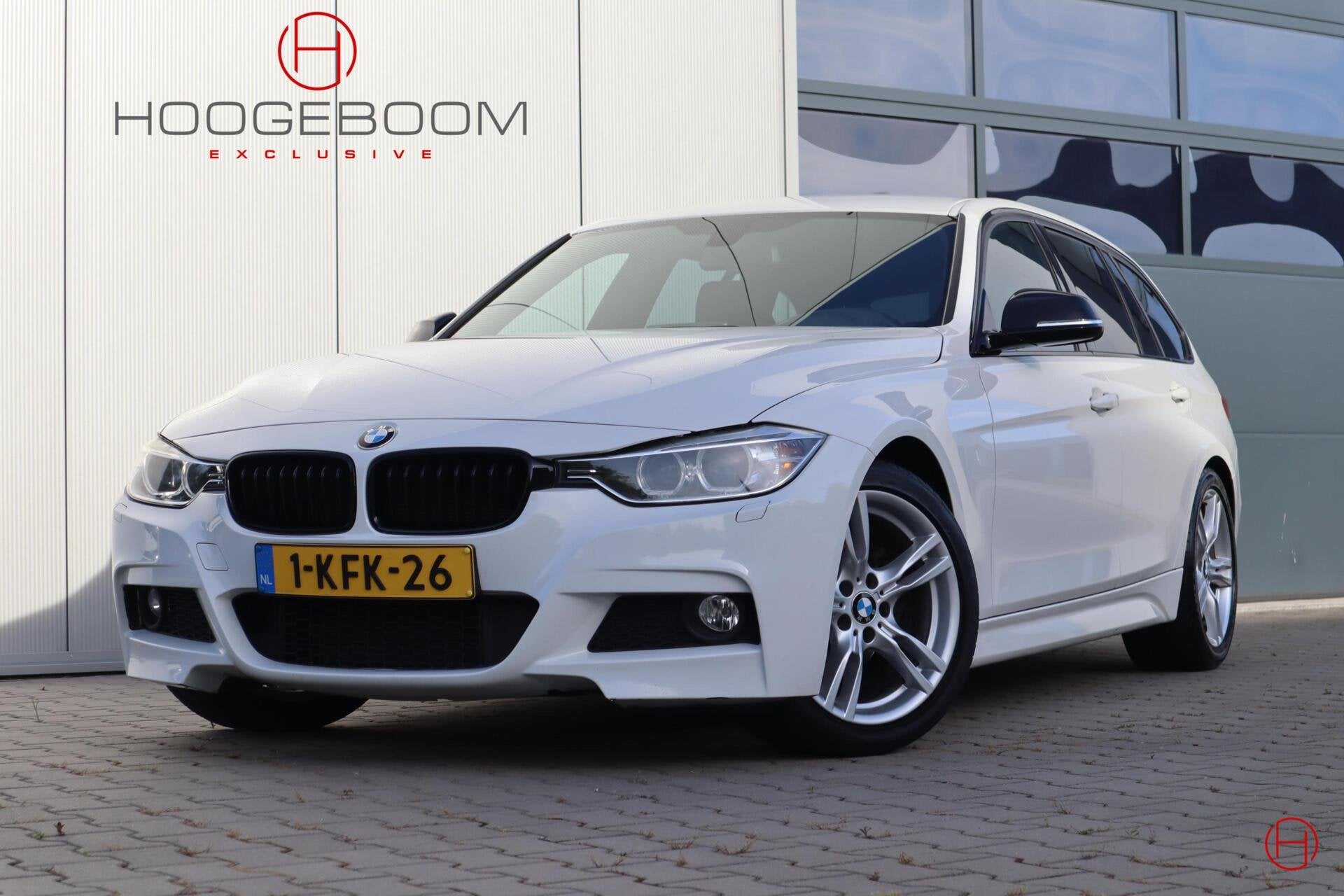 BMW 3-serie Touring 320i M-Sport / Dealer onderhouden / Lede, Achterwielaandrijving, Euro 6, 4 cilinders, Wit