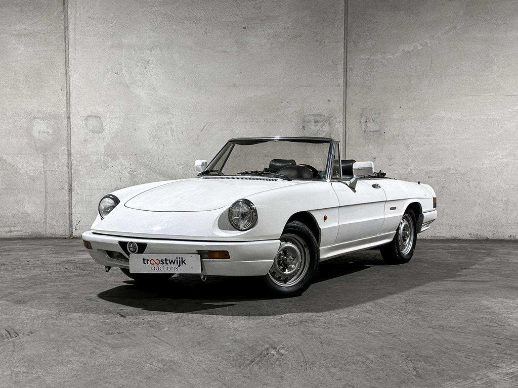 Alfa Romeo Spider S3 116pk 1988, Auto's, Alfa Romeo, Bedrijf, Spider, Open dak, Benzine, Cabriolet, Handgeschakeld, Gebruikt