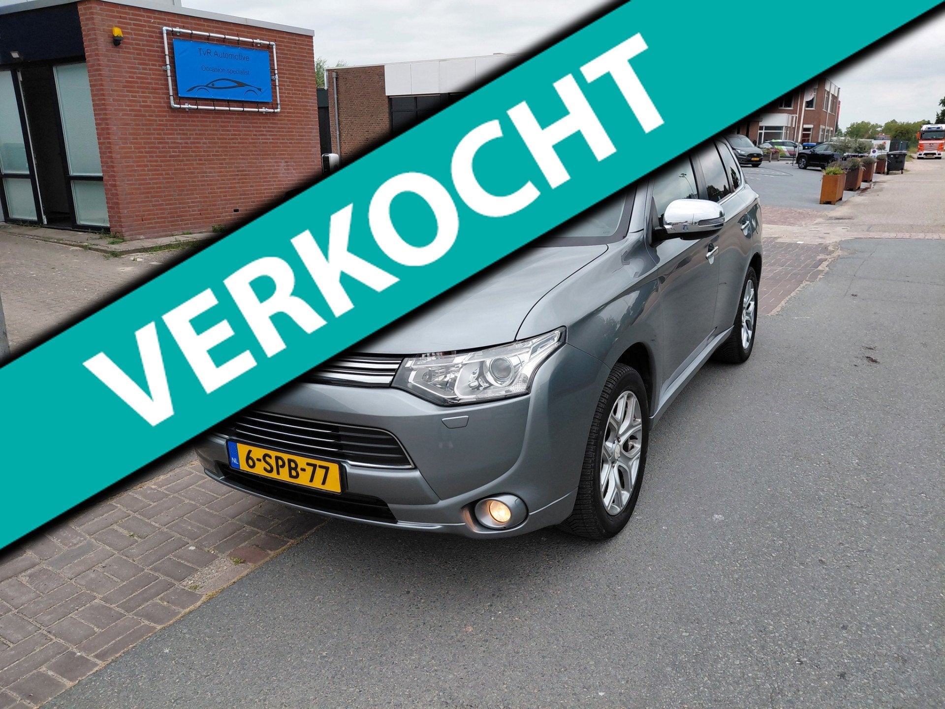 Mitsubishi Outlander 2.0 PHEV Instyle Alle opties Leder came, Auto's, Zwart, Vierwielaandrijving, Hybride Elektrisch/Benzine, SUV of Terreinwagen