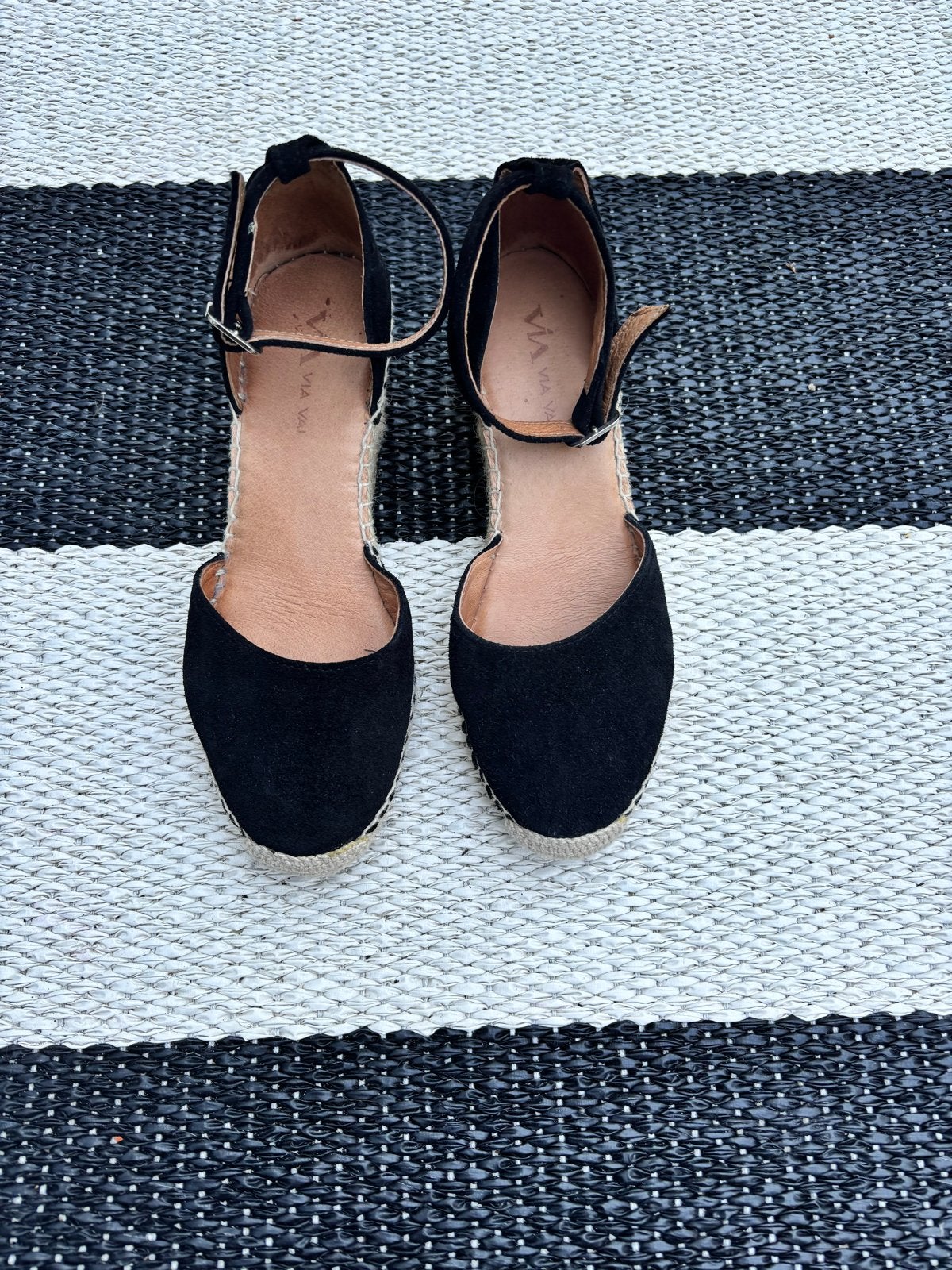 Via Vai zwarte espadrilles met sleehak maat 37, Kleding | Dames, Schoenen, Ophalen of Verzenden, Gedragen, Zwart, Espadrilles of Moccasins