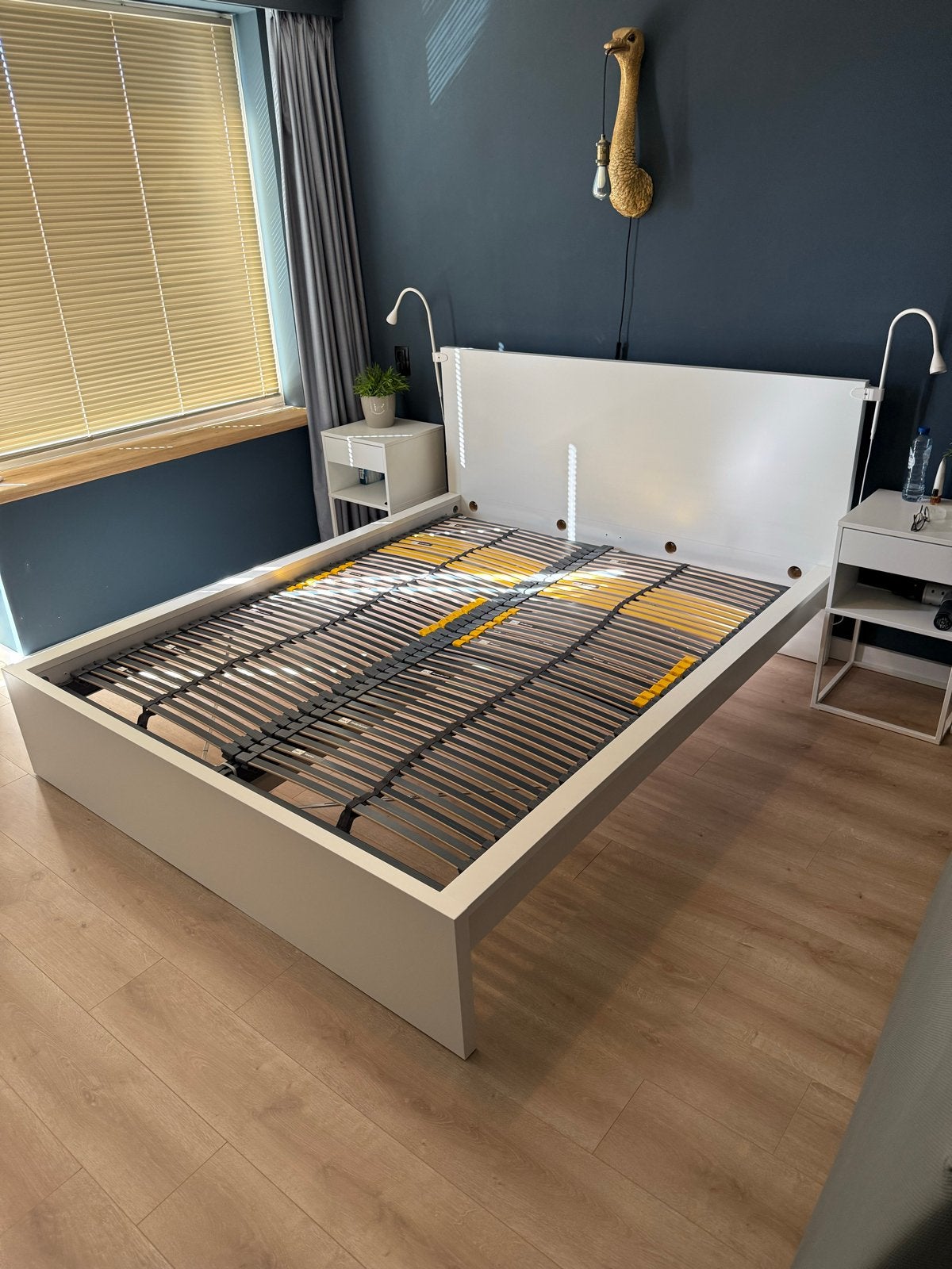 MALM Bedonderstel incl nachtkastjes en lampjes, Ophalen, Gebruikt, Wit, Tweepersoons