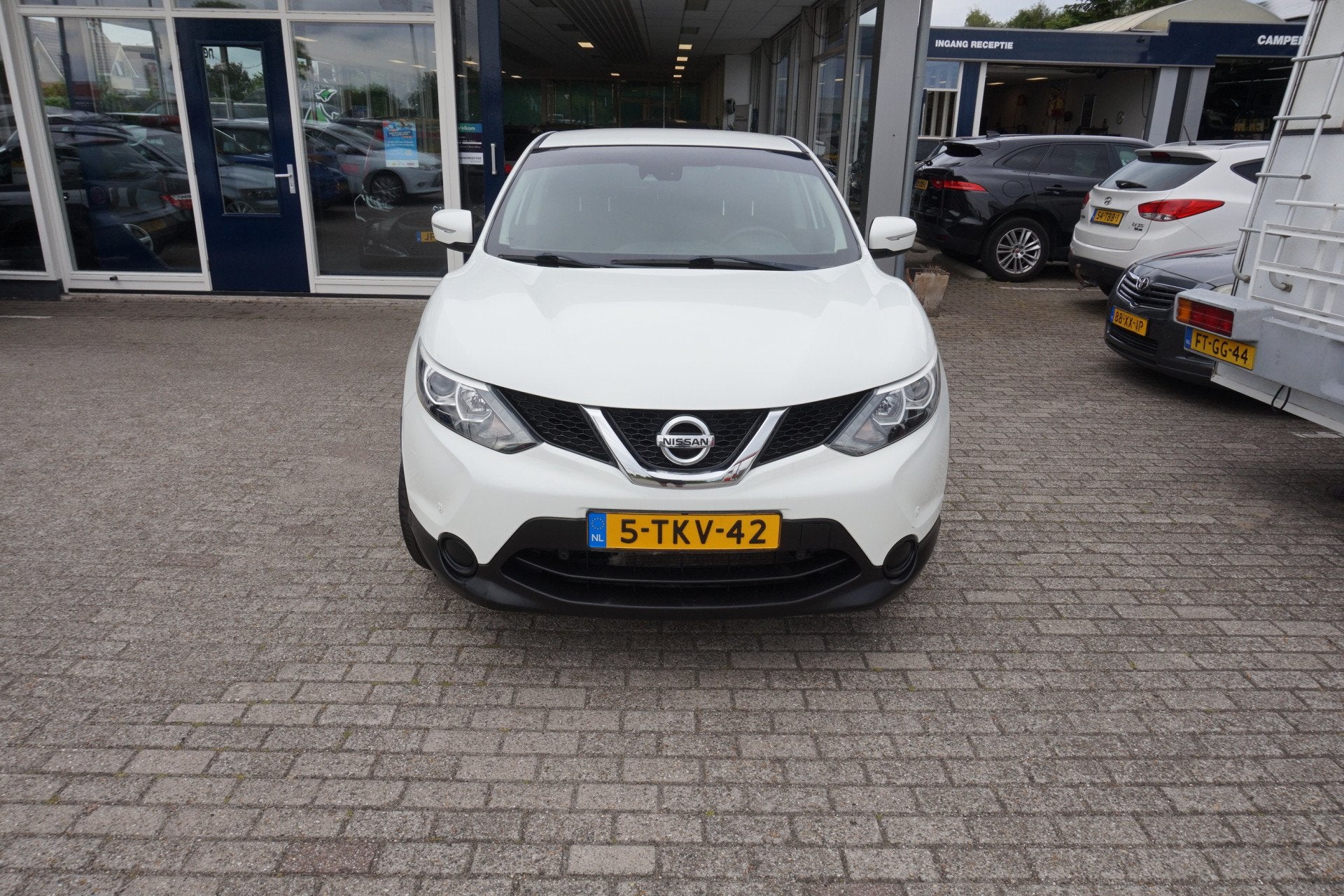 Nissan QASHQAI 1.2 Visia , trekh Incl nw apk/beurt & 6 mnd g, Voorwielaandrijving, Euro 5, Stof, Gebruikt