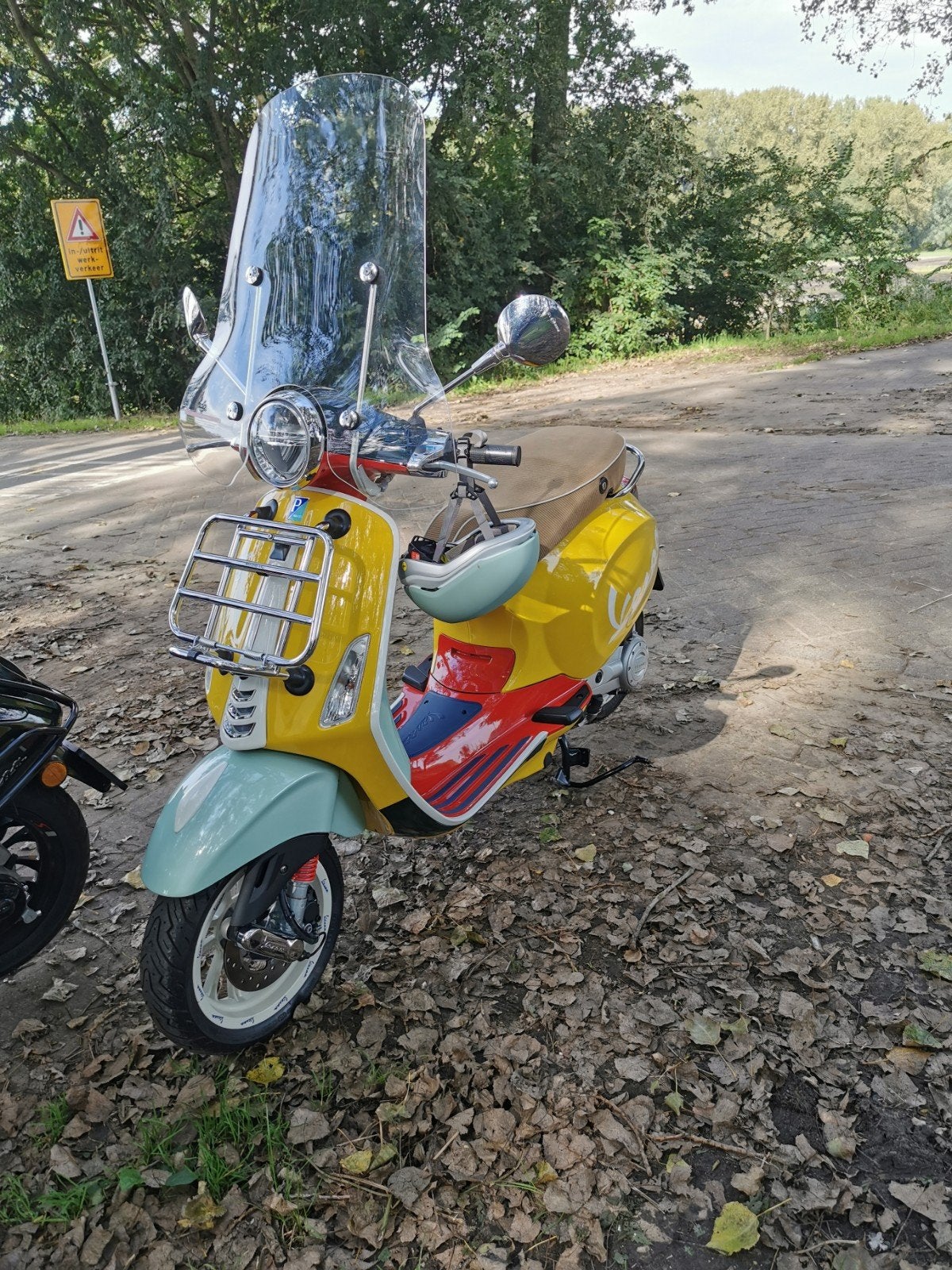 vespa Sean Whoterspoon in nieuwstaat km stand 4800, Fietsen en Brommers, Overige modellen, Ophalen of Verzenden, Zo goed als nieuw