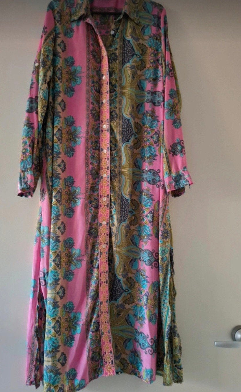 Jurk in 1 maat. 70% zijde & 30% polyester., Maat 42/44 (L), Ophalen of Verzenden, Zo goed als nieuw, Roze