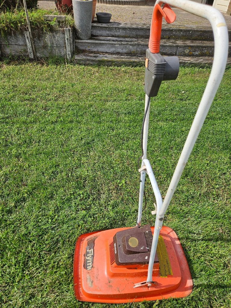 Te koop Flymo elektrische gras maaier, Ophalen, Gebruikt, Elektrische grasmaaier, Flymo