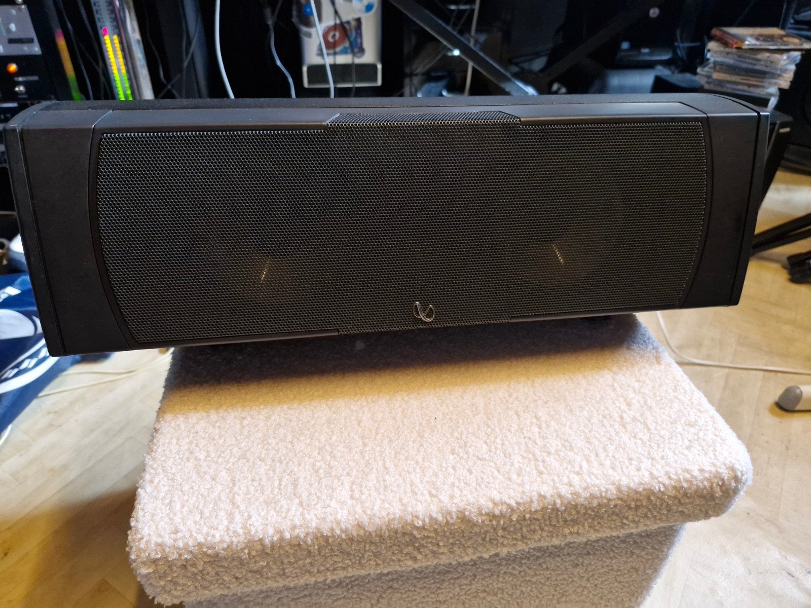Infinity  Cc3  150 watt Centerspeaker, Ophalen of Verzenden, Gebruikt, Minder dan 500 watt