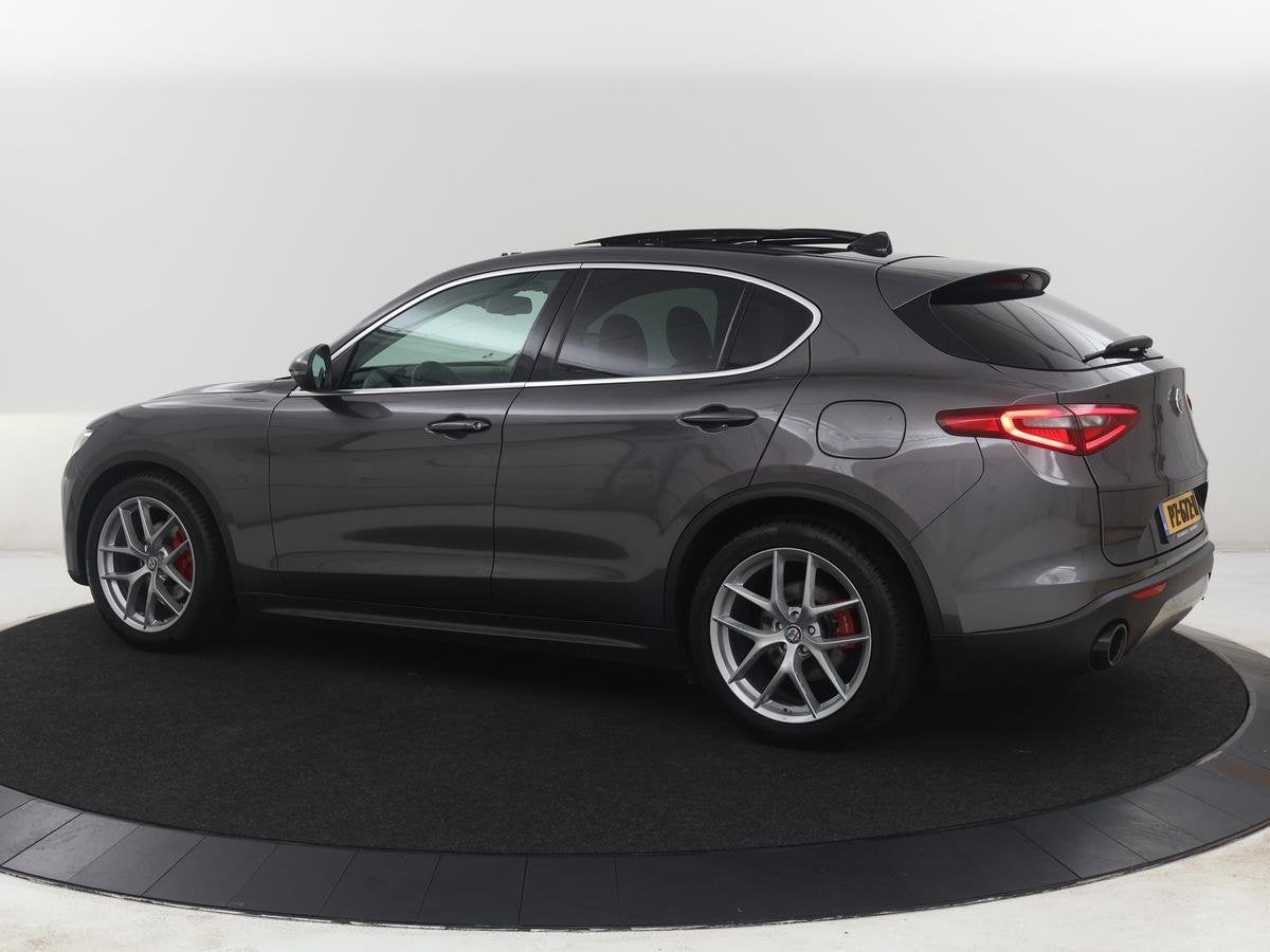 Alfa Romeo Stelvio 2.0 T AWD First Edition | Panoramadak | L, Auto's, Alfa Romeo, Automaat, 4 cilinders, Bedrijf, Vierwielaandrijving