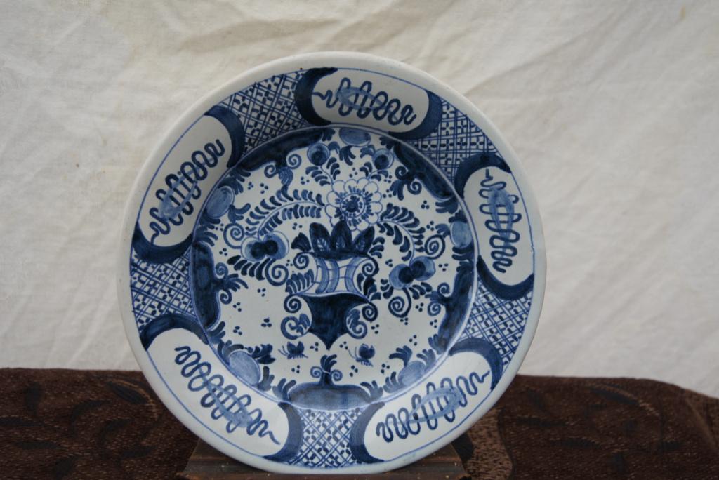 Bord ( Porseleine fles, Antiek en Kunst, Ophalen of Verzenden